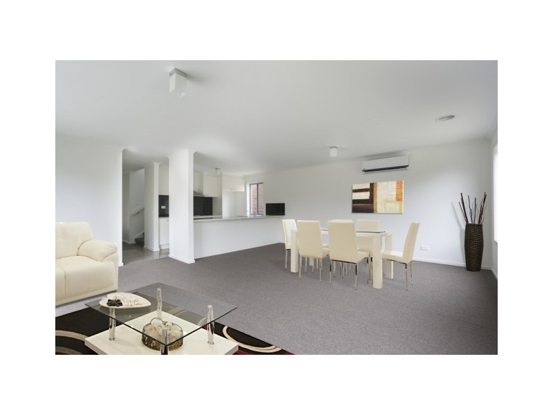 4/3 Shamrock Street, Golden Square VIC 3555