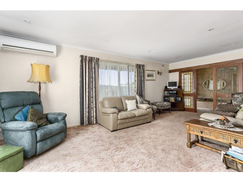 13 Glencoe Street, Kennington VIC 3550