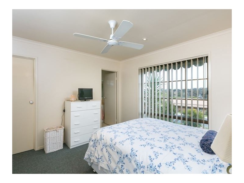 76 Browning Street, Kangaroo Flat VIC 3555
