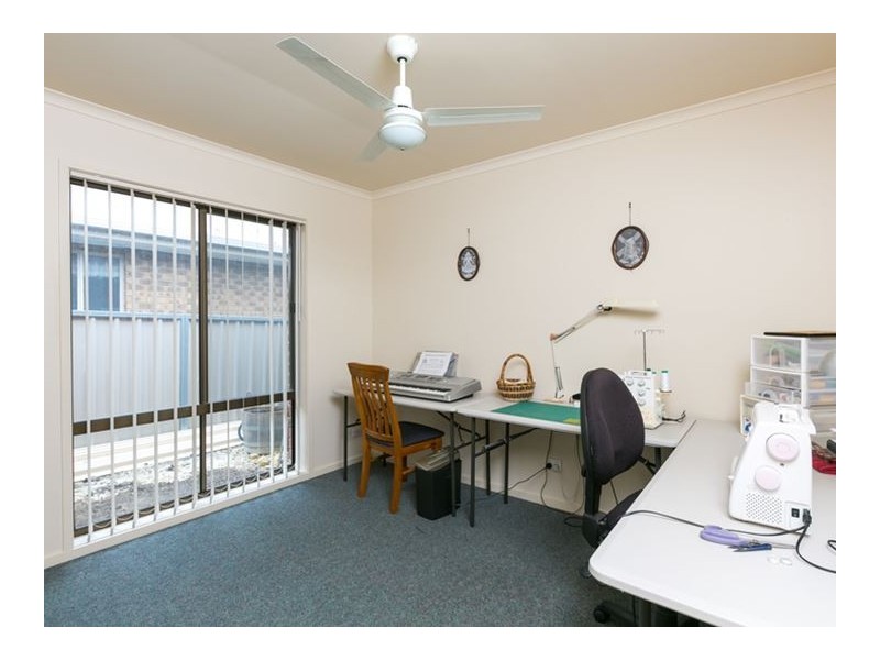 76 Browning Street, Kangaroo Flat VIC 3555