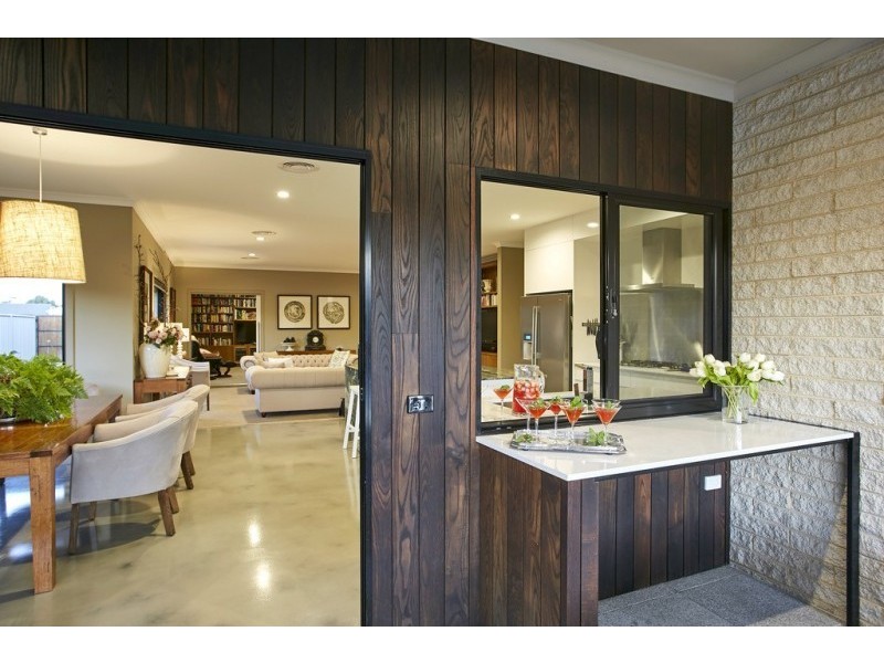 5 Illoura Place, Strathfieldsaye VIC 3551