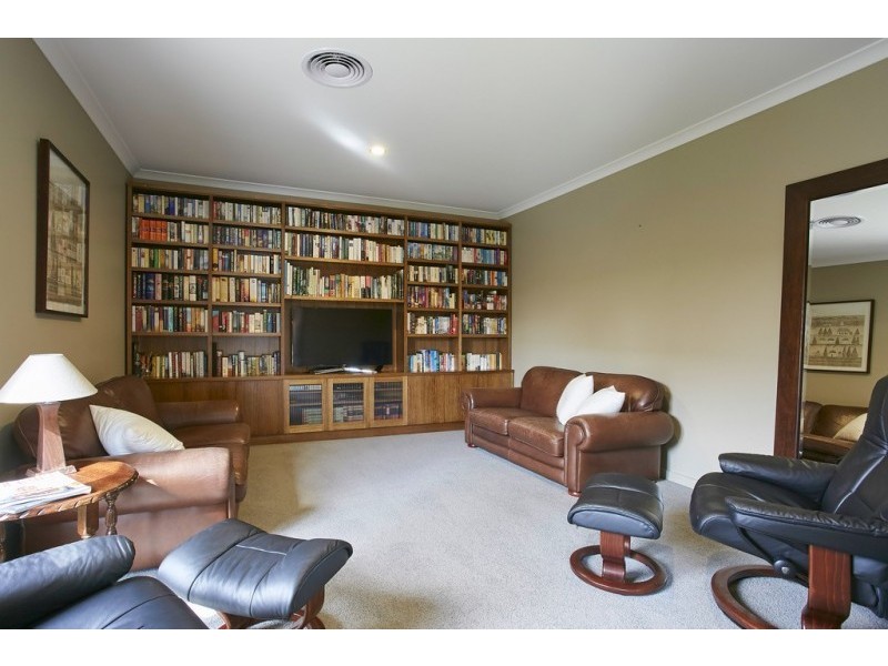 5 Illoura Place, Strathfieldsaye VIC 3551