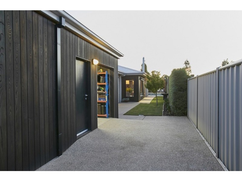 5 Illoura Place, Strathfieldsaye VIC 3551