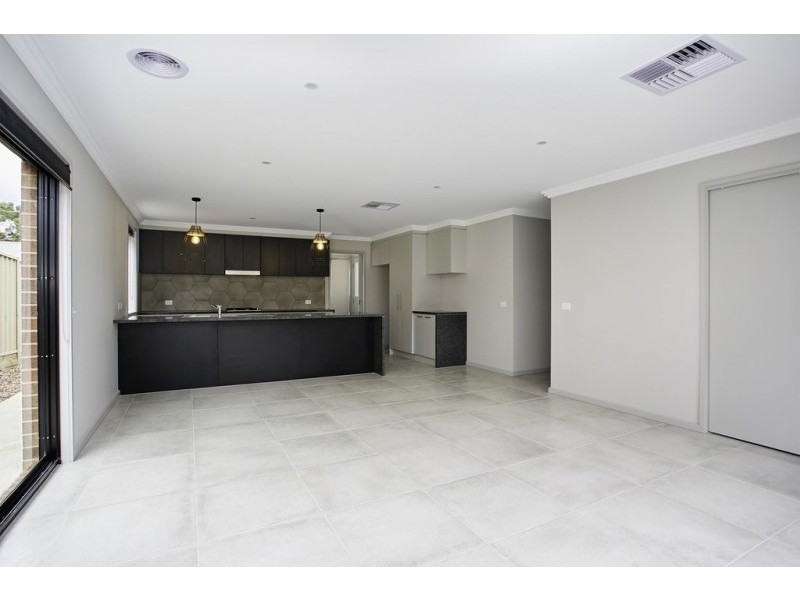 1/71 Allingham Street, Golden Square VIC 3555