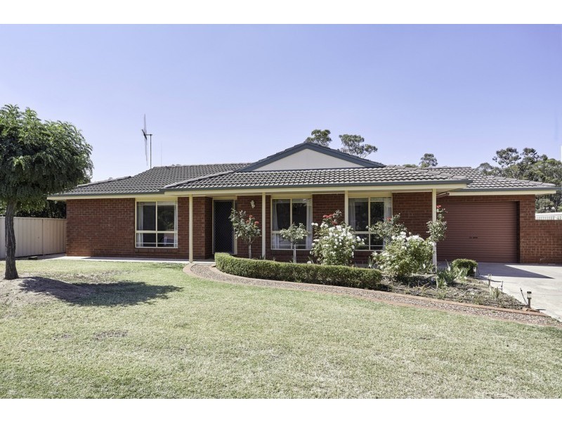 29 Gresham Court, Golden Square VIC 3555