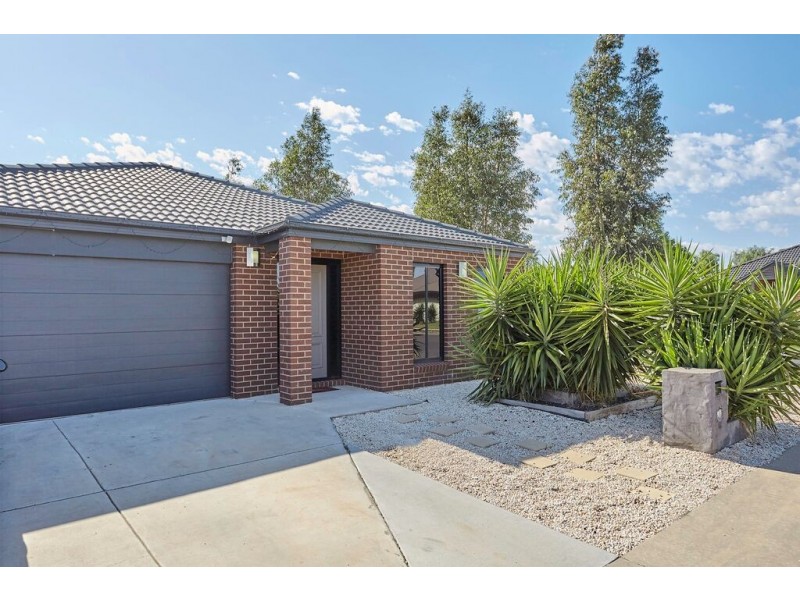 1 McMeeken Way, Epsom VIC 3551