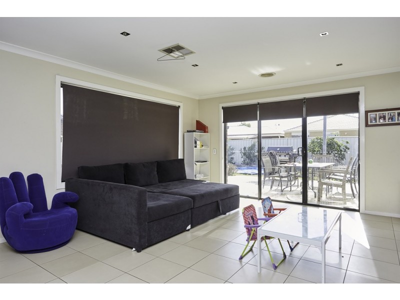 1 McMeeken Way, Epsom VIC 3551