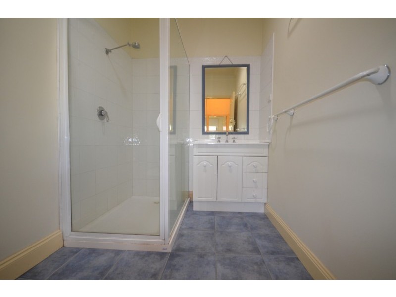 476 Hargreaves St, Bendigo VIC 3550