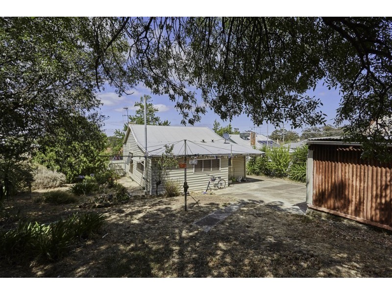 115 St Aidans Road, Kennington VIC 3550