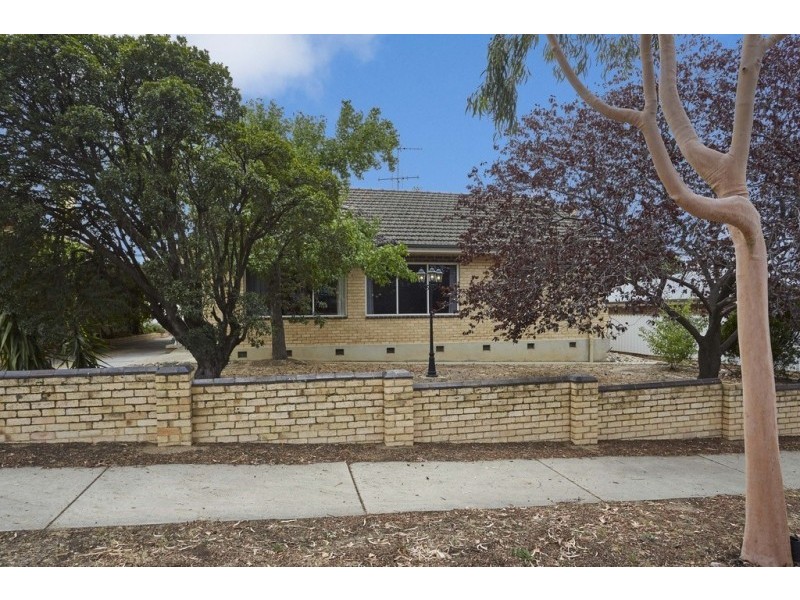 384 Eaglehawk Road, Eaglehawk VIC 3556