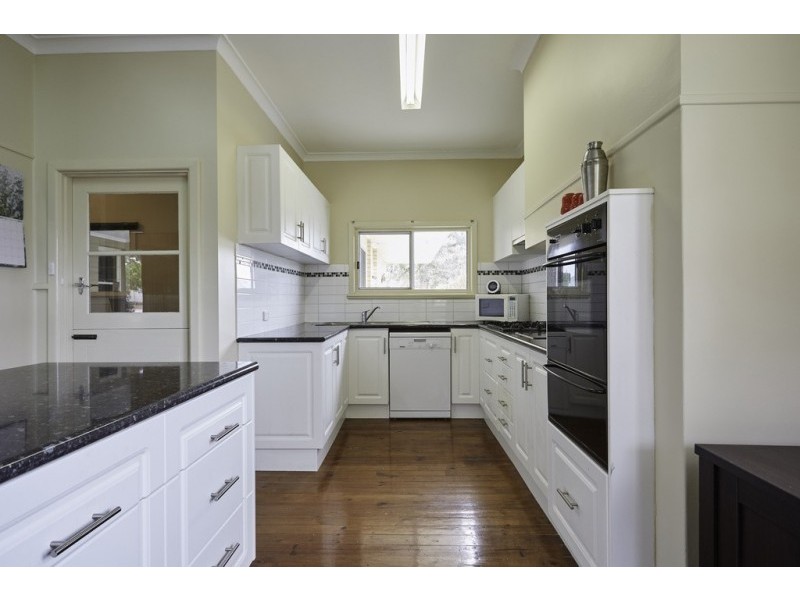 384 Eaglehawk Road, Eaglehawk VIC 3556