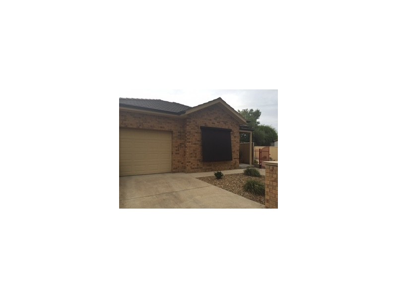 1/8A Haggar Street, Eaglehawk VIC 3556