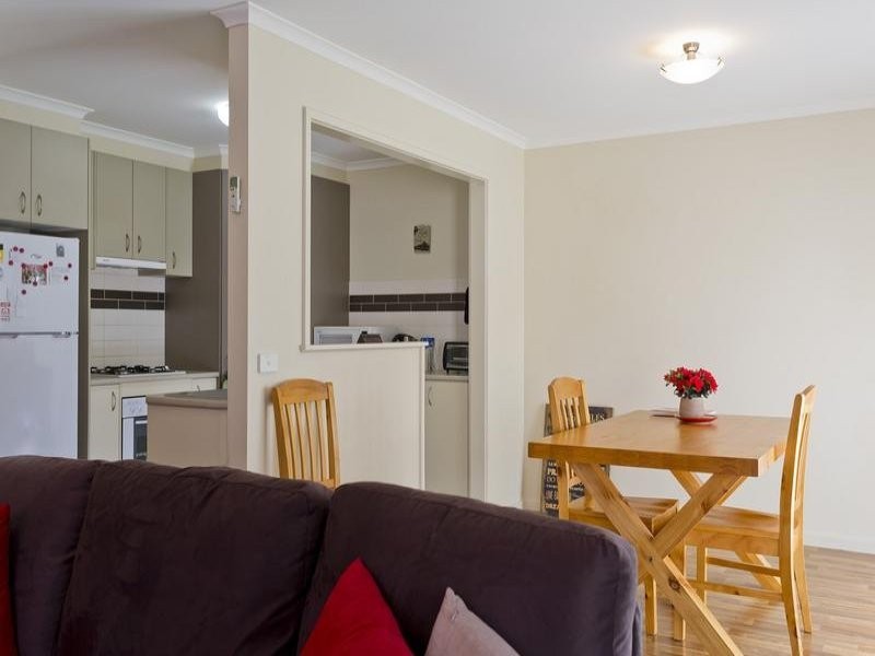 2/17 Inglewood Street, Golden Square VIC 3555