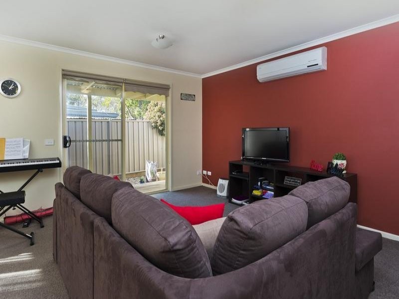2/17 Inglewood Street, Golden Square VIC 3555