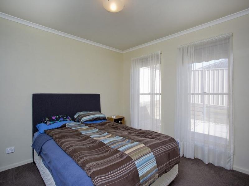 2/17 Inglewood Street, Golden Square VIC 3555