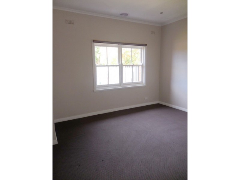 3 Churchill Avenue, Flora Hill VIC 3550