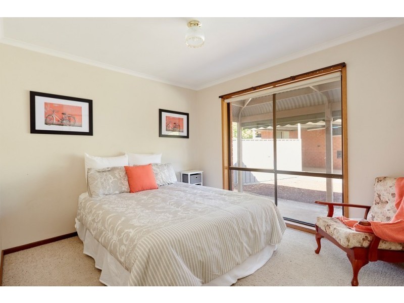 4/69 MacKenzie Street West, Golden Square VIC 3555