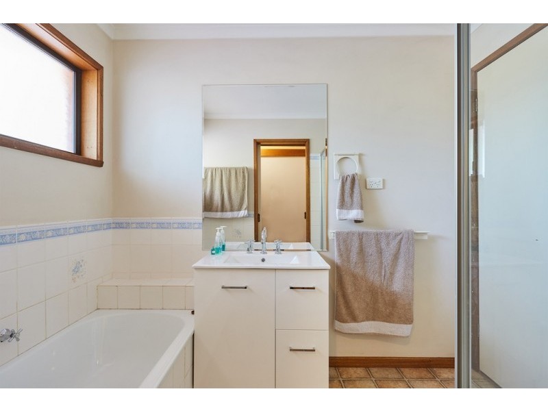 4/69 MacKenzie Street West, Golden Square VIC 3555