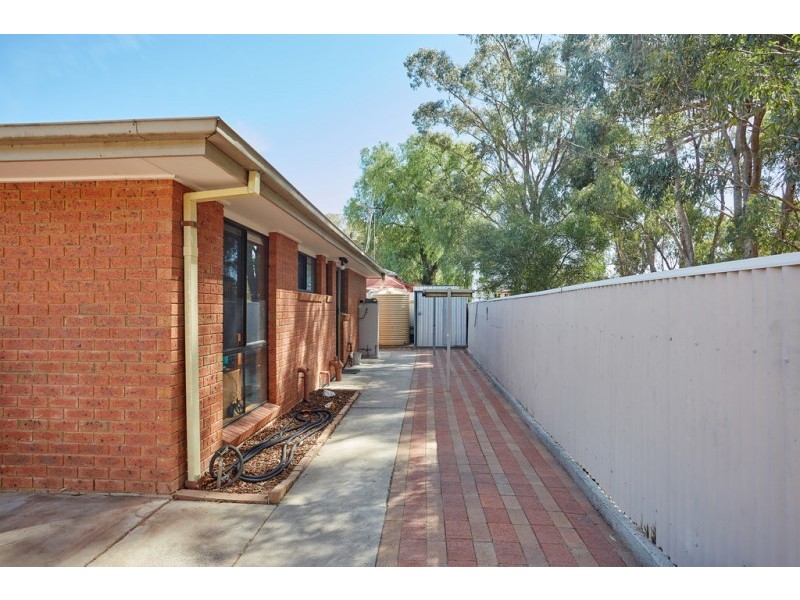 4/69 MacKenzie Street West, Golden Square VIC 3555