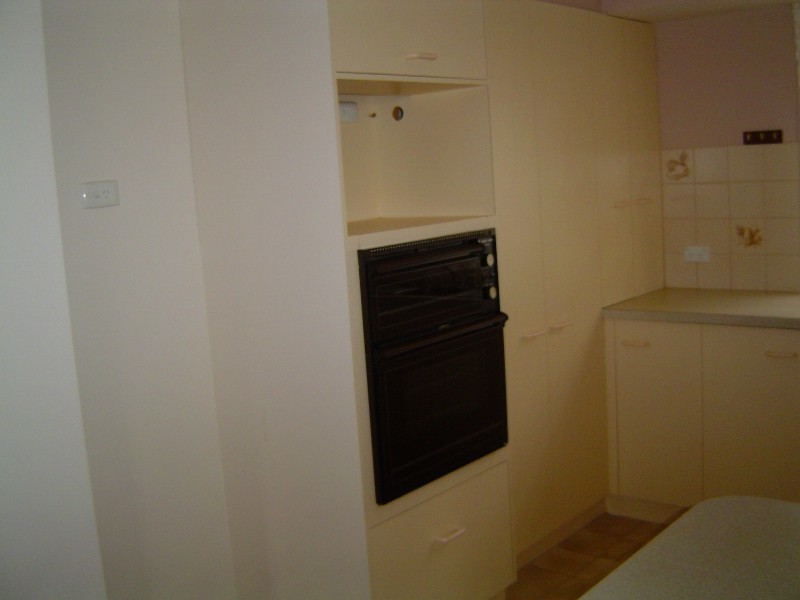 2/8 Biggs Court, Flora Hill VIC 3550