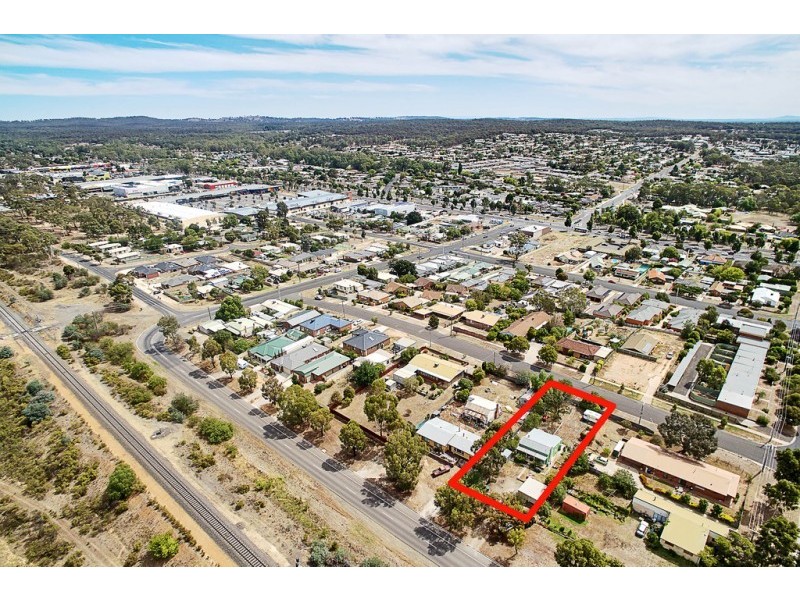 33 Railway Street, Kangaroo Flat VIC 3555