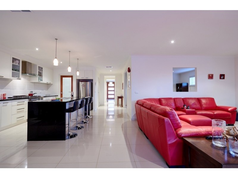 13 Janelle Drive, Maiden Gully VIC 3551