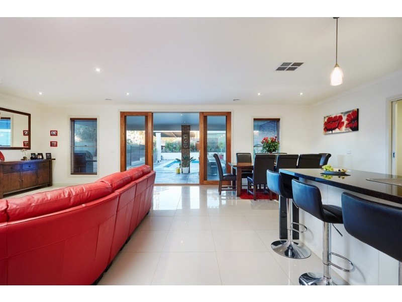 13 Janelle Drive, Maiden Gully VIC 3551