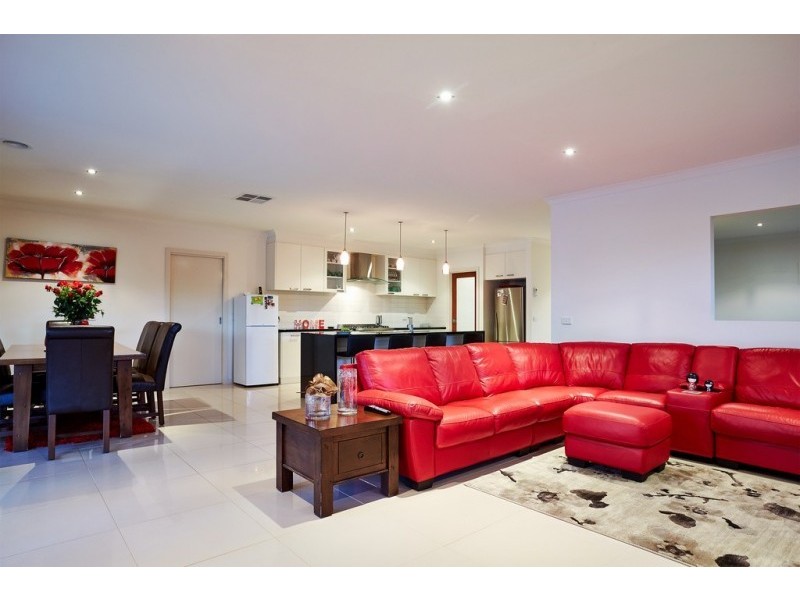 13 Janelle Drive, Maiden Gully VIC 3551