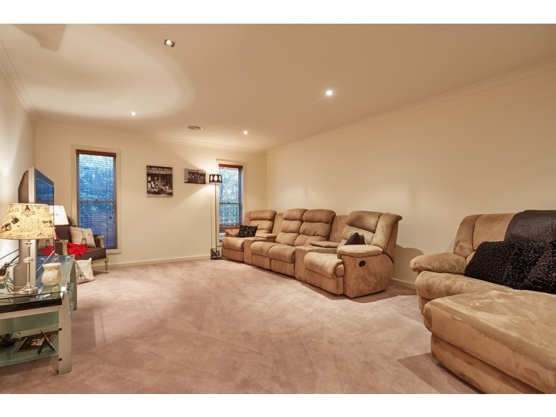 13 Janelle Drive, Maiden Gully VIC 3551