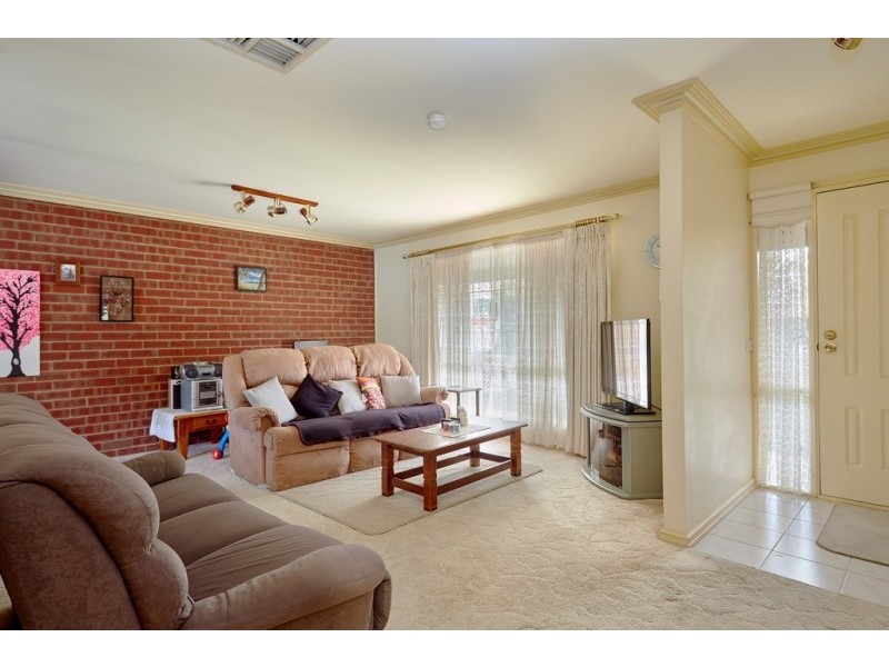 1 Noel Place, Spring Gully VIC 3550