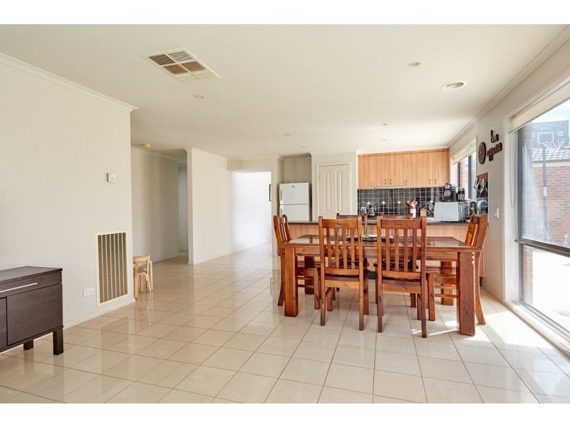 29 Greenview Circuit, Epsom VIC 3551