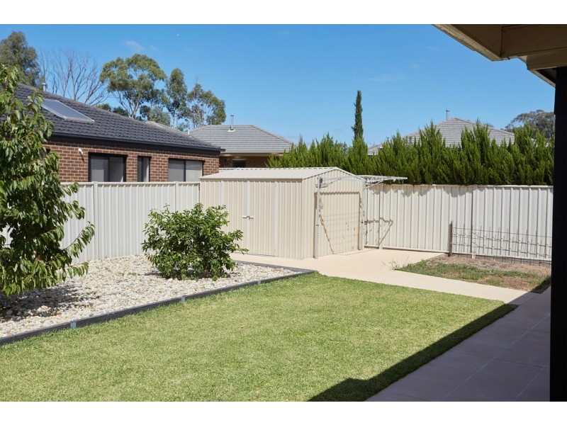 29 Greenview Circuit, Epsom VIC 3551