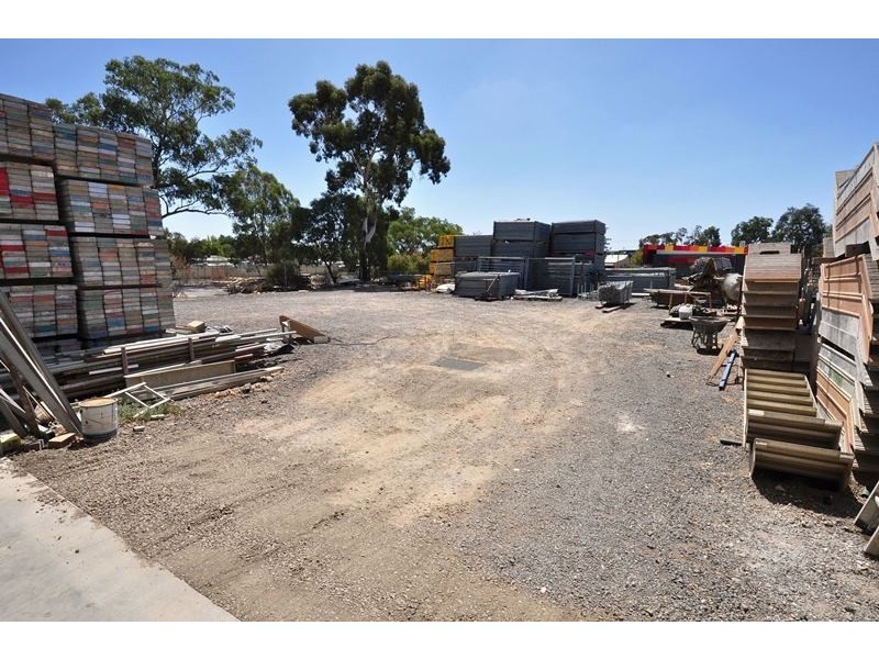 15 Maynard Drive, Epsom VIC 3551