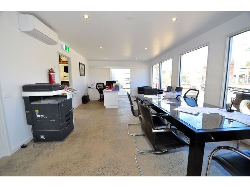 15 Maynard Drive, Epsom VIC 3551