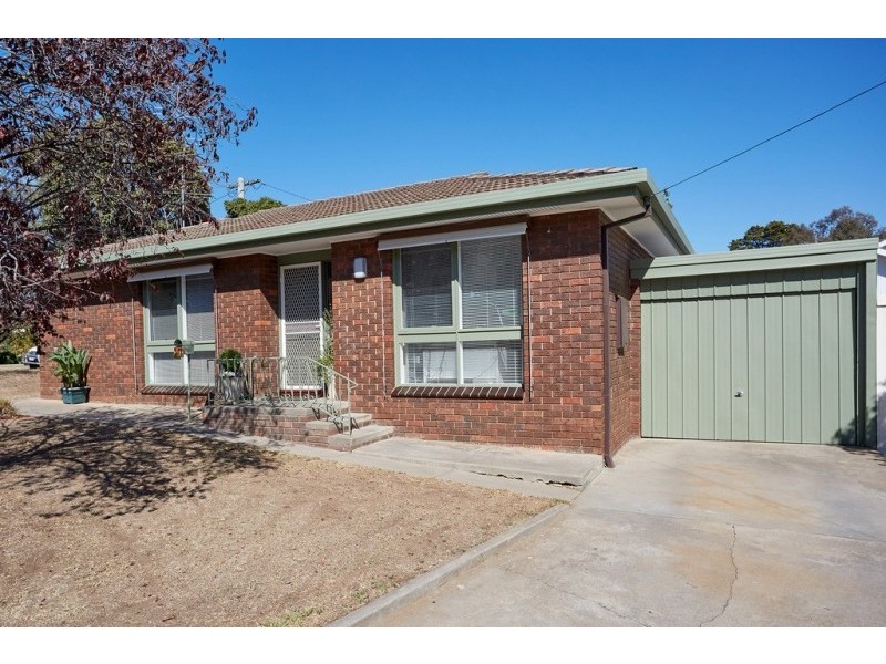 2/13 Dale Street, Kennington VIC 3550