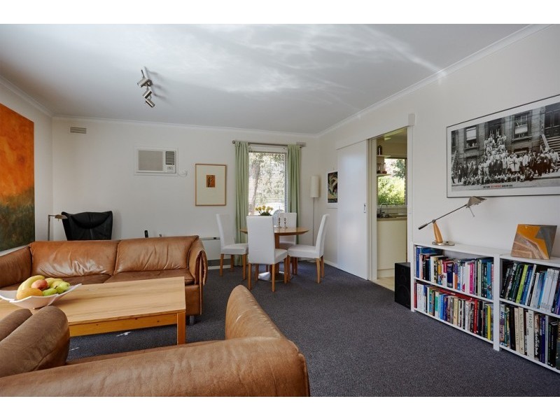 2/13 Dale Street, Kennington VIC 3550