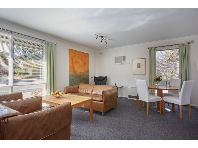 2/13 Dale Street, Kennington VIC 3550
