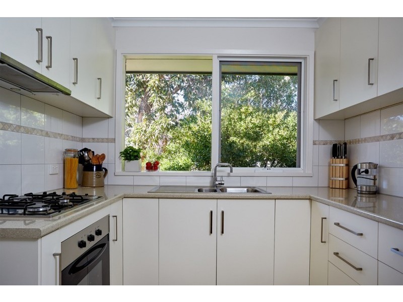 2/13 Dale Street, Kennington VIC 3550