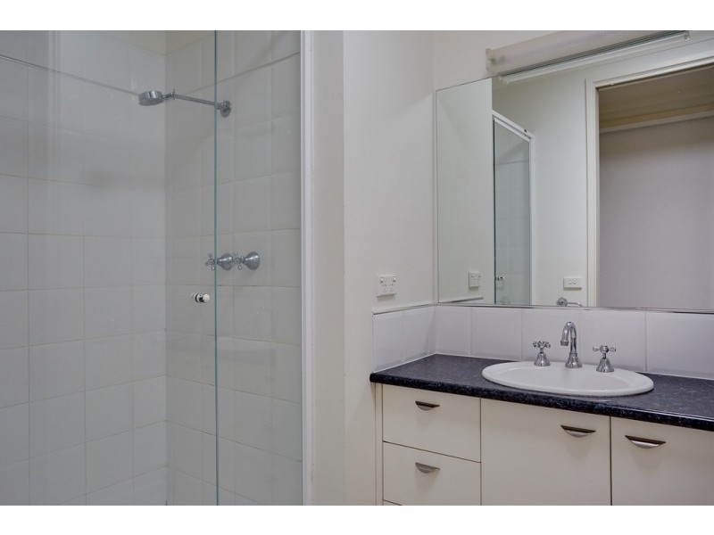 3 Grenoble Close, Spring Gully VIC 3550