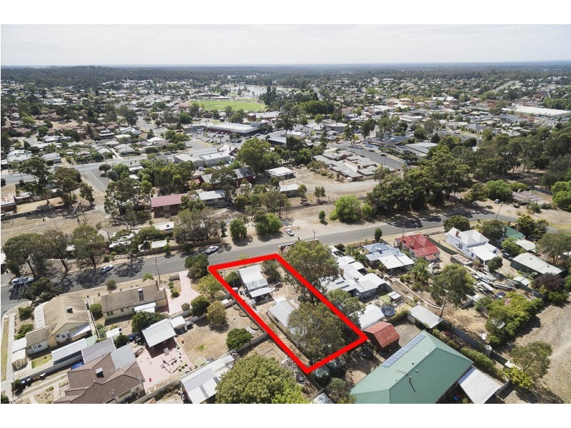 11 Hall Street, Eaglehawk VIC 3556