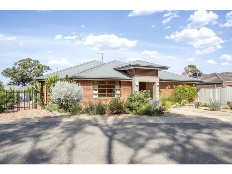 115 Osborne Lane, Strathfieldsaye VIC 3551