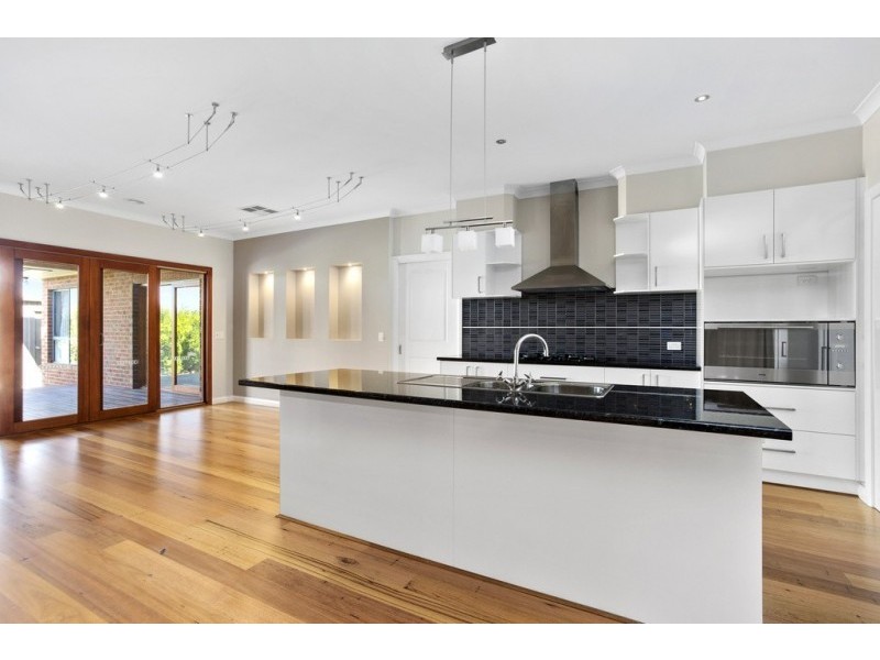 115 Osborne Lane, Strathfieldsaye VIC 3551