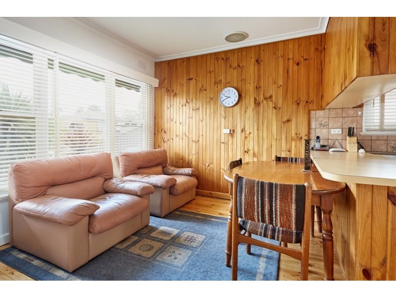 18 Wireless Street, Kangaroo Flat VIC 3555