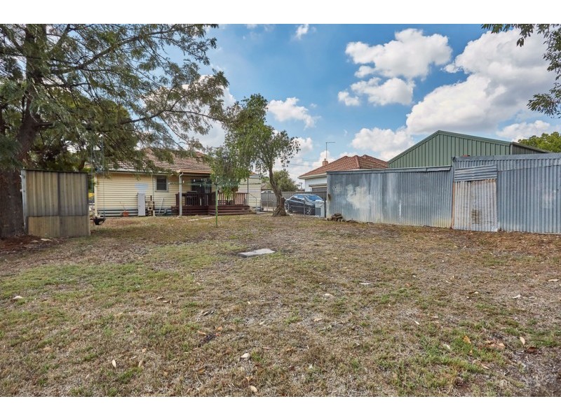 18 Wireless Street, Kangaroo Flat VIC 3555