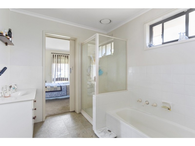 28 Sydenham Avenue, North Bendigo VIC 3550