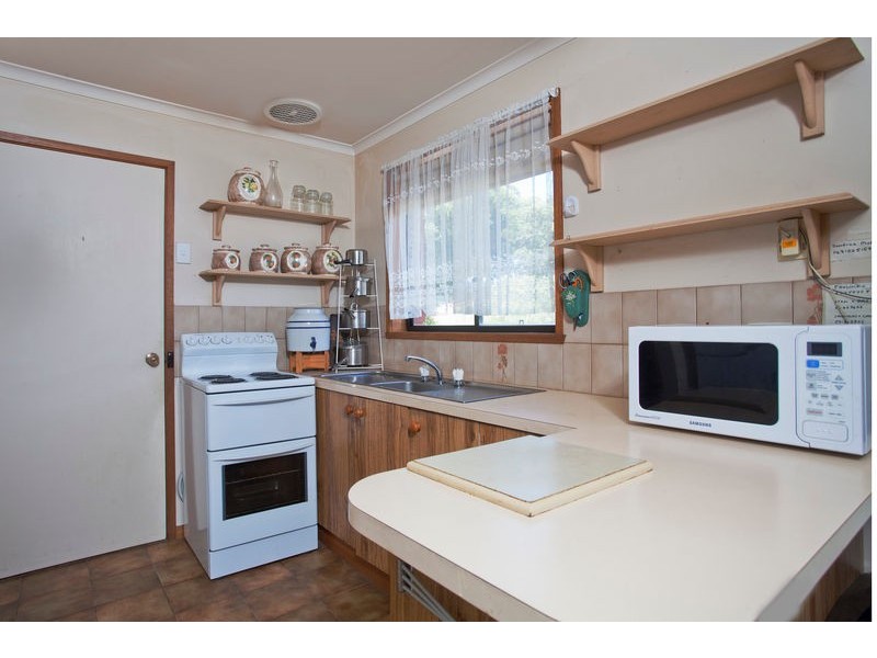 1/124 Upper Road, California Gully VIC 3556