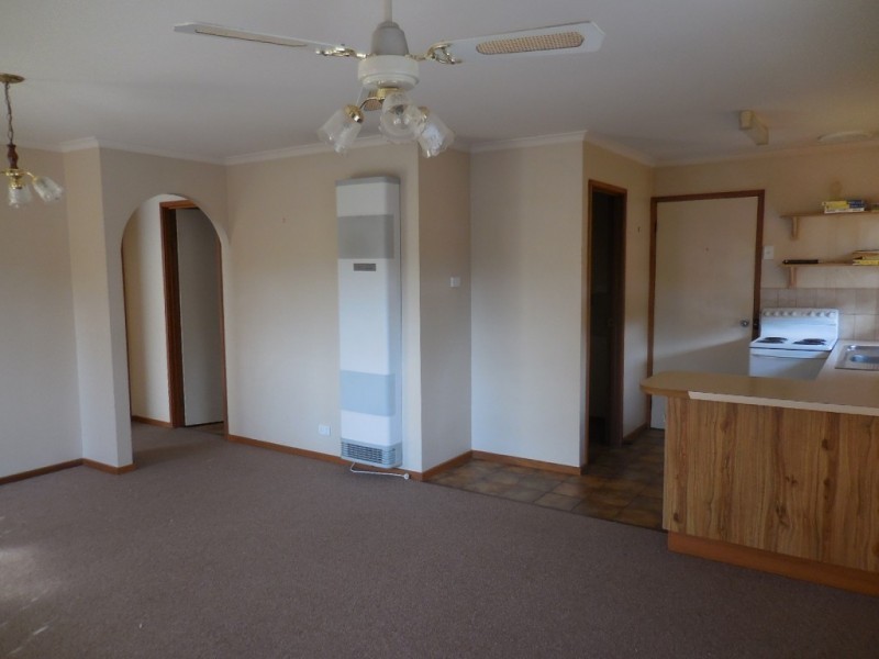 1/124 Upper Road, California Gully VIC 3556