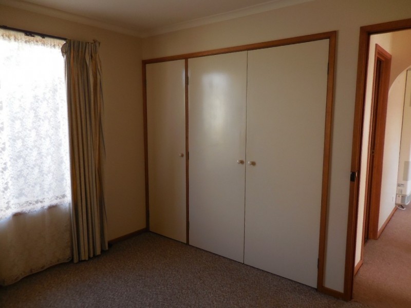 1/124 Upper Road, California Gully VIC 3556