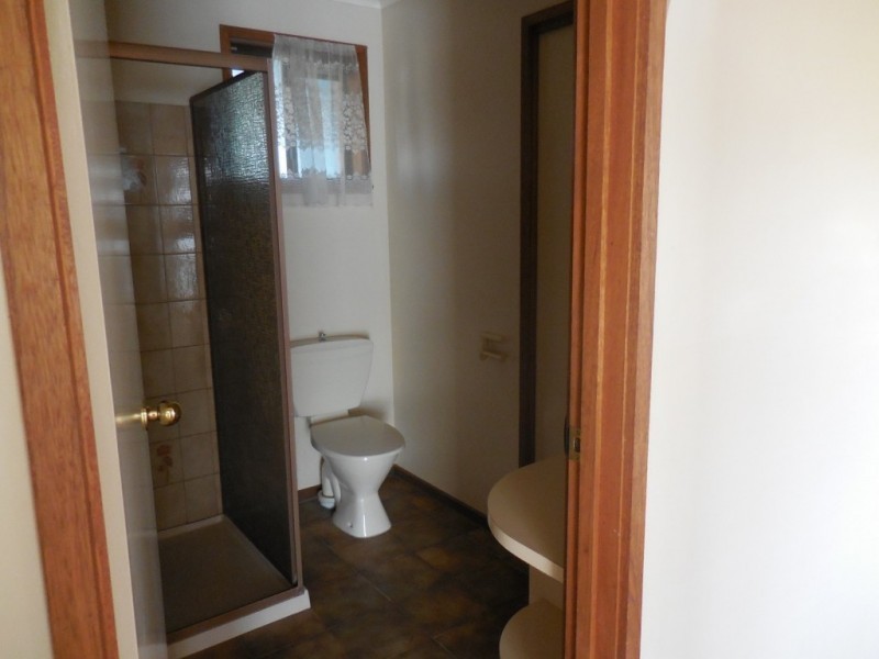 1/124 Upper Road, California Gully VIC 3556