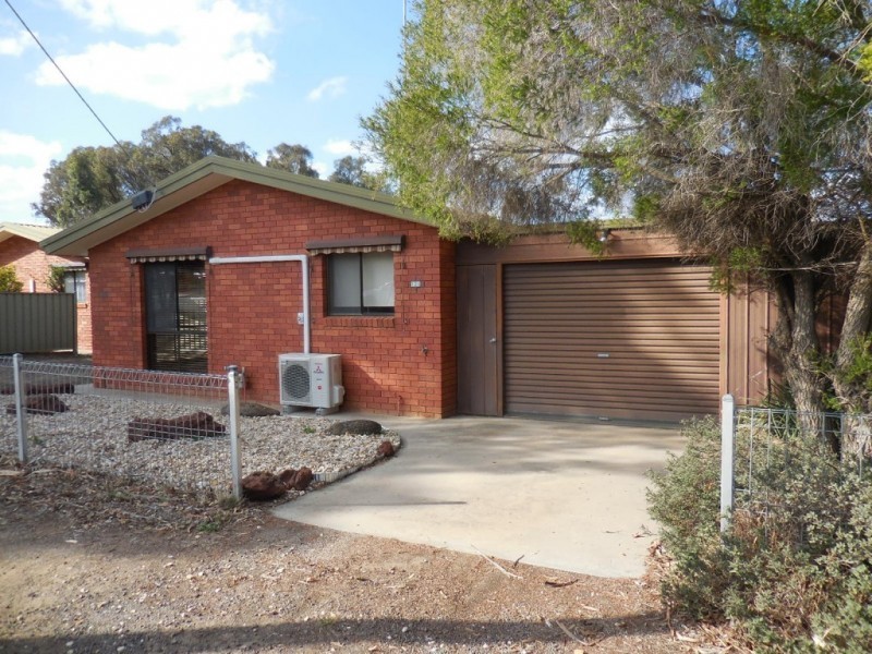 1/124 Upper Road, California Gully VIC 3556